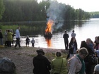 Tyyni ilta ja kokko paloi rauhallisesti